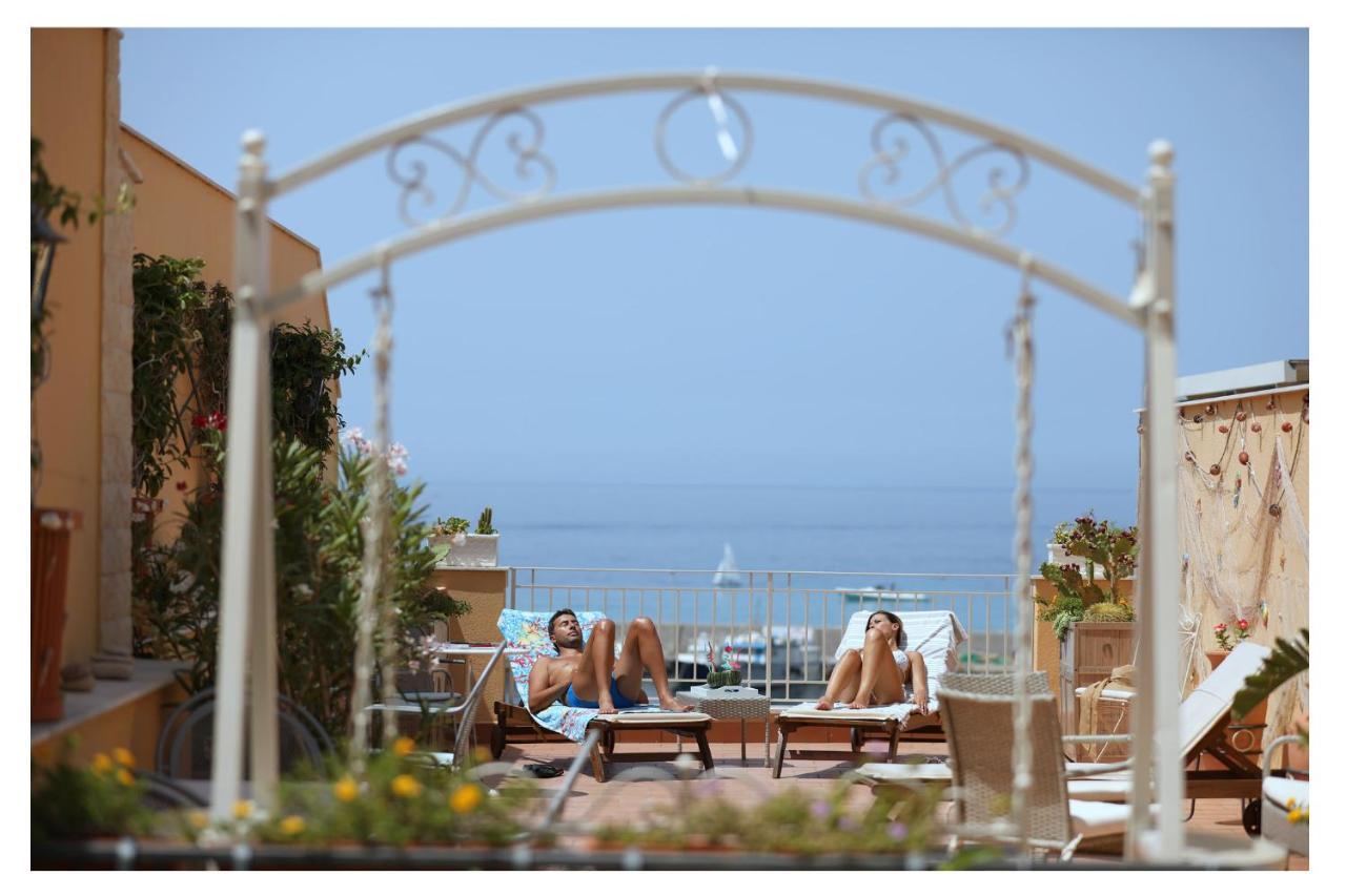 Palermo Mare Holidays Sferracavallo Exteriör bild