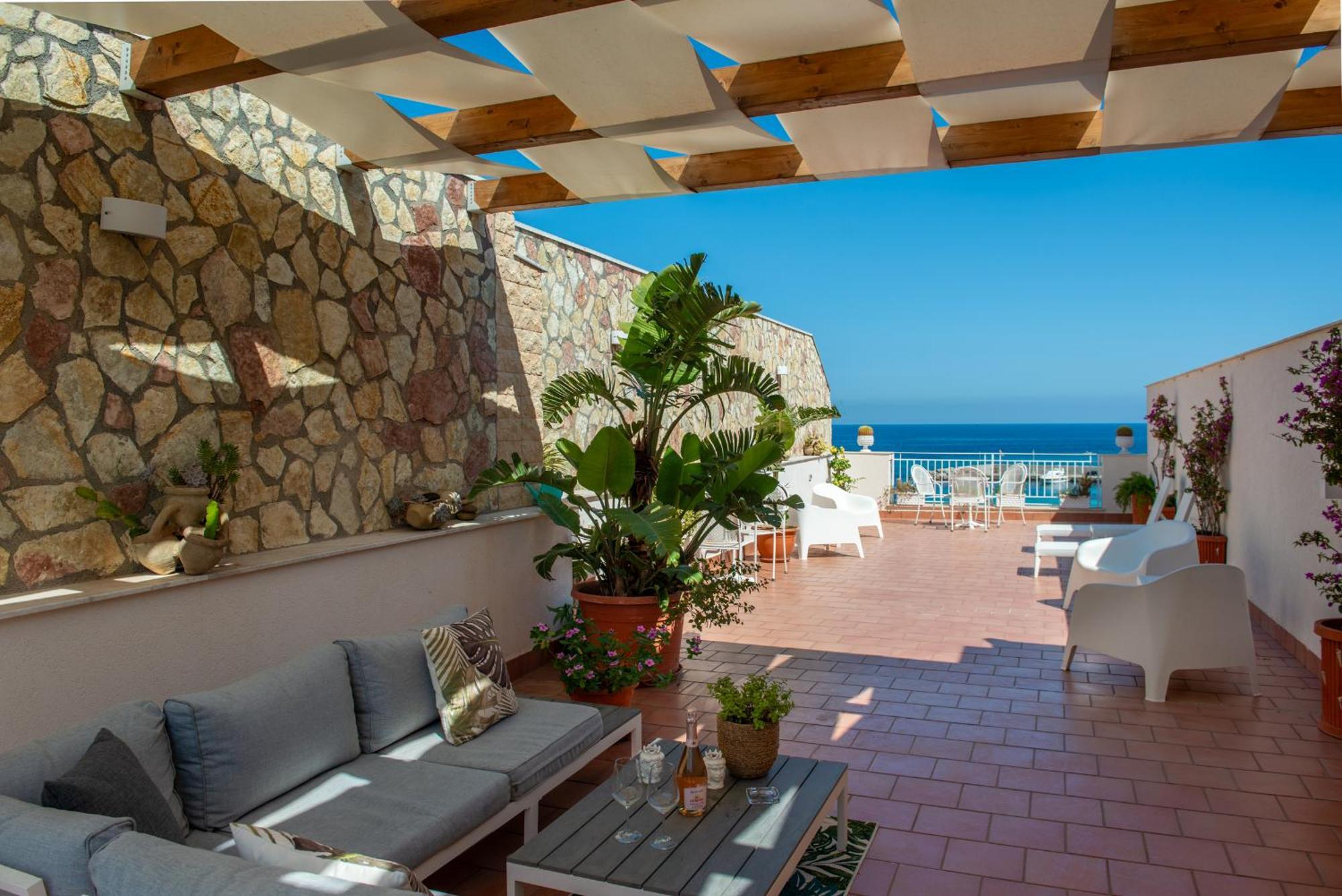 Palermo Mare Holidays Sferracavallo Exteriör bild
