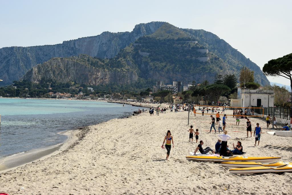 Palermo Mare Holidays Sferracavallo Exteriör bild