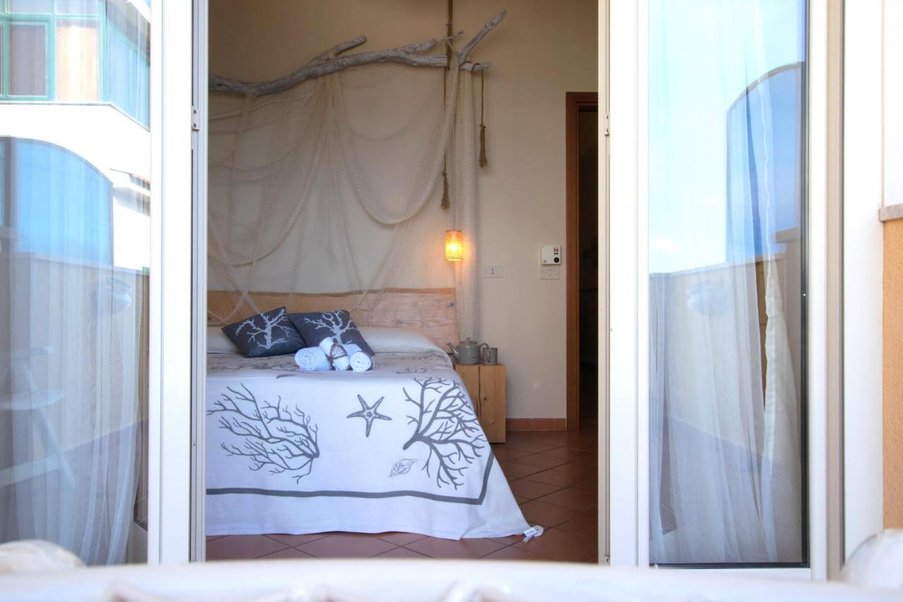 Palermo Mare Holidays Sferracavallo Exteriör bild