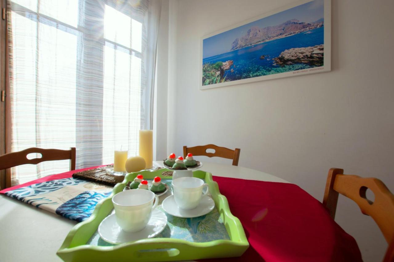 Palermo Mare Holidays Sferracavallo Exteriör bild
